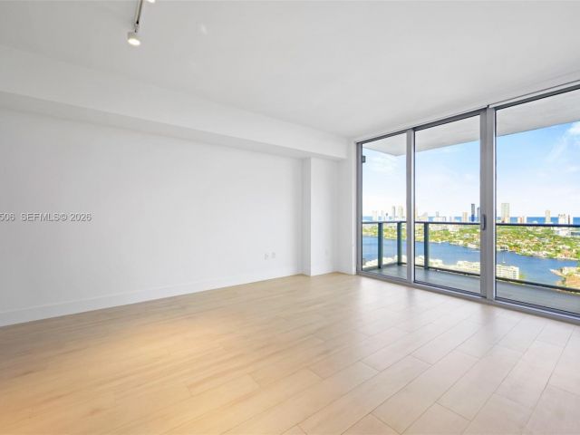 Apartment for rent  Unit #3020 - photo 7443645