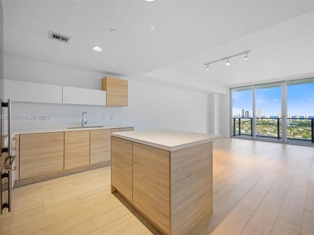 Apartment for rent  Unit #3020 - photo 7443649