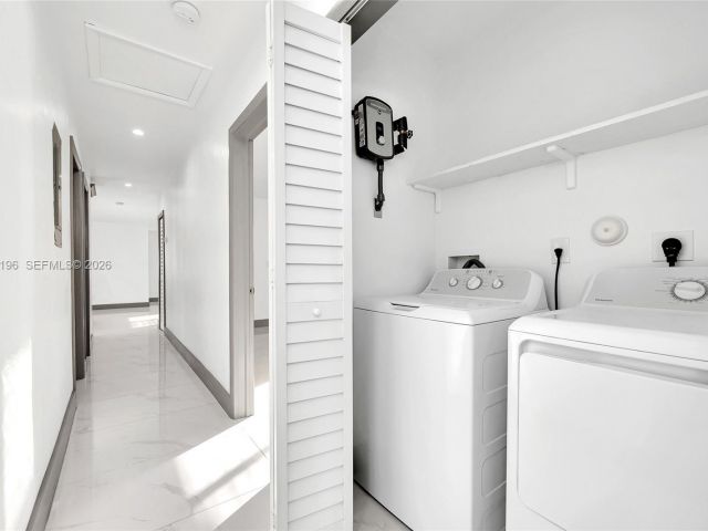 Home for sale at 2221 Charleston St - photo 7443782