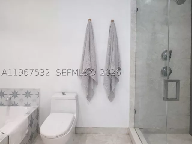 1-bedroom condo for sale in Miami - 488 NE 18th St 4304 - MondialRealty