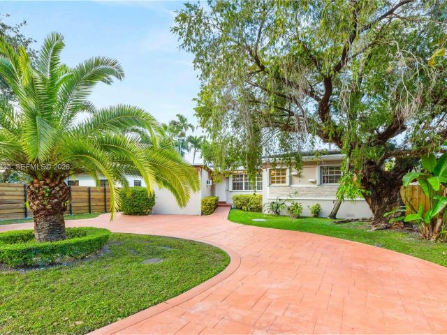 3-bedroom home for sale in Miami - 4487 SW 15th Ter - MondialRealty