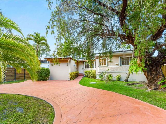 3-bedroom home for sale in Miami - 4487 SW 15th Ter - MondialRealty