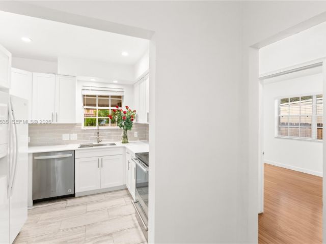 3-bedroom home for sale in Miami - 4487 SW 15th Ter - MondialRealty