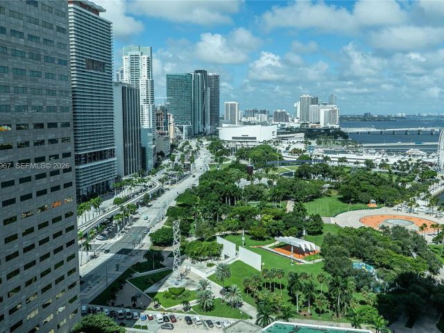 Apartment for rent  Unit #2726 - photo 7447513