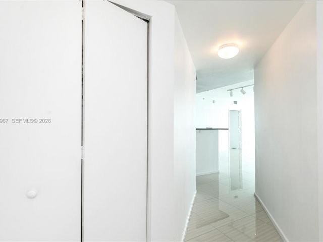 Apartment for rent  Unit #2726 - photo 7447516