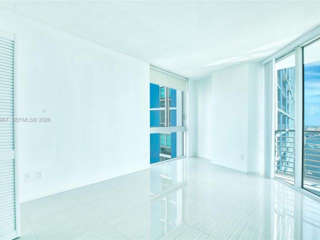 Apartment for rent  Unit #2726 - photo 7447521