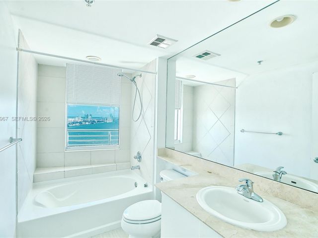 Apartment for rent  Unit #2726 - photo 7447527