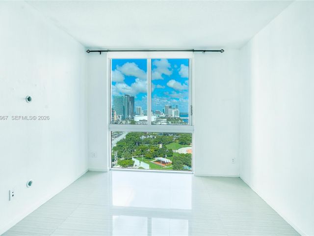 Apartment for rent  Unit #2726 - photo 7447532