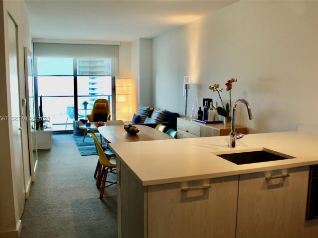 Apartment for sale  Unit #2705 - photo 7447869