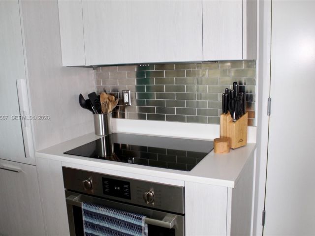 Apartment for sale  Unit #2705 - photo 7447870