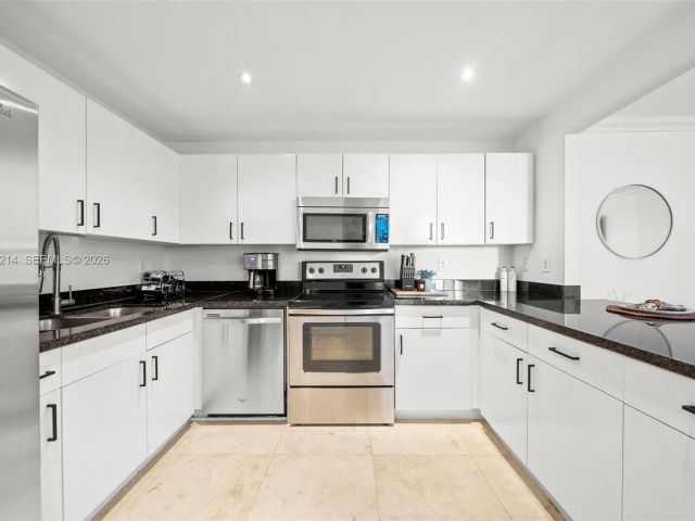 Apartment for sale  Unit #908 - photo 7446721