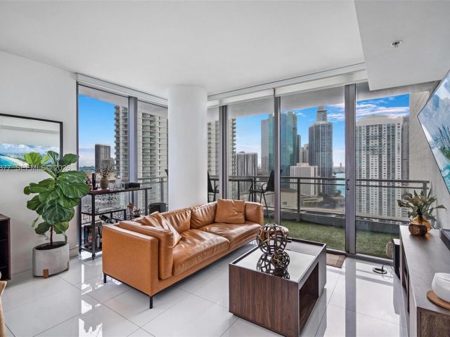 Apartment for rent  Unit #2710 - photo 7447491