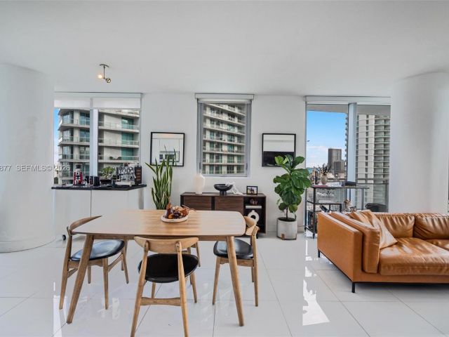 Apartment for rent  Unit #2710 - photo 7447494