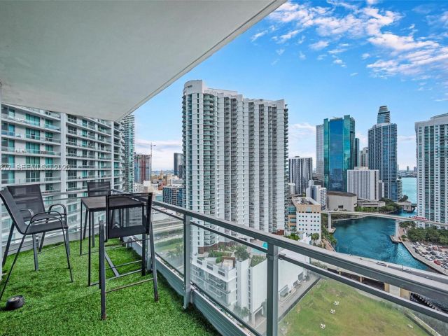 Apartment for rent  Unit #2710 - photo 7447499