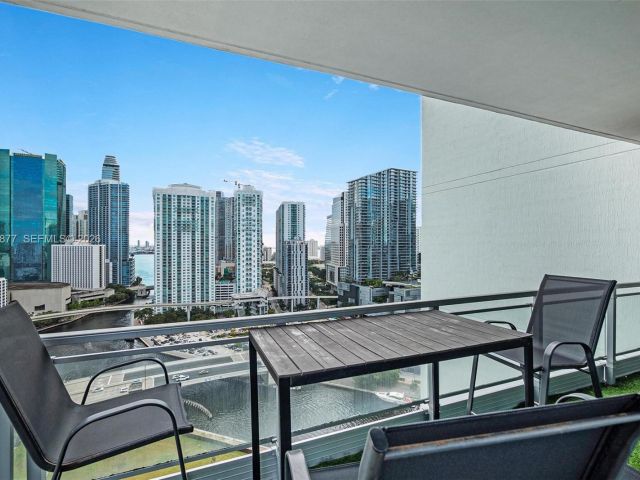 Apartment for rent  Unit #2710 - photo 7447501