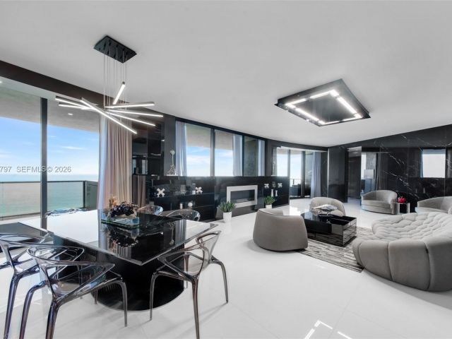 Apartment for rent  Unit #1605 - photo 7447932