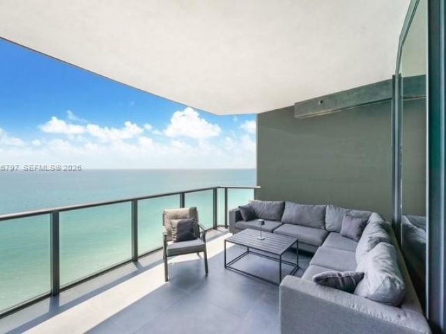 Apartment for rent  Unit #1605 - photo 7447941