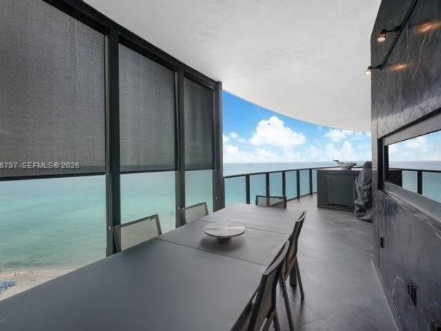 Apartment for rent  Unit #1605 - photo 7447942