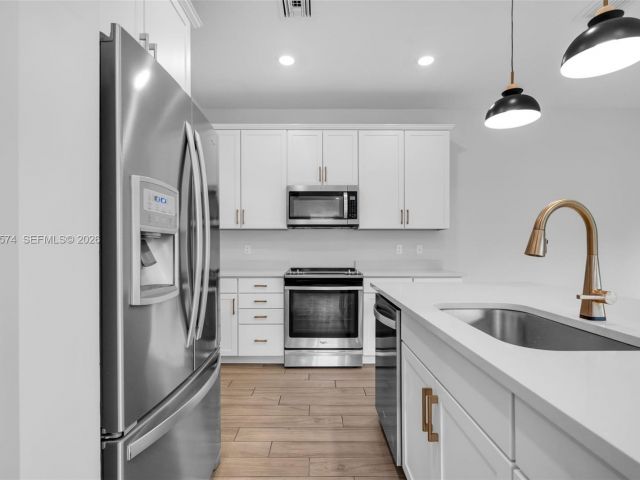 Home for rent at 1595 Evergreen Ter - photo 7473896