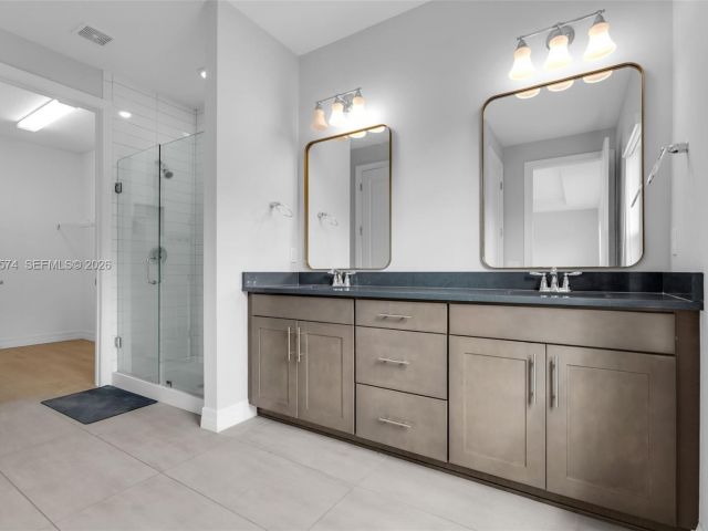 Home for rent at 1595 Evergreen Ter - photo 7473902