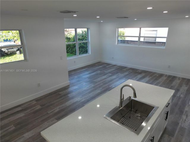 Home for rent at 2600 NW 108th St - photo 7445630