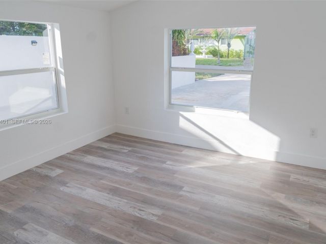 Home for rent at 2600 NW 108th St - photo 7445642