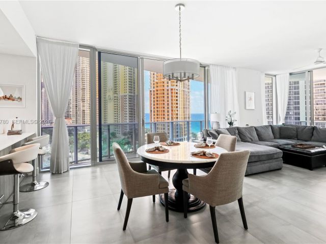 Apartment for rent  Unit #1205 - photo 7507528