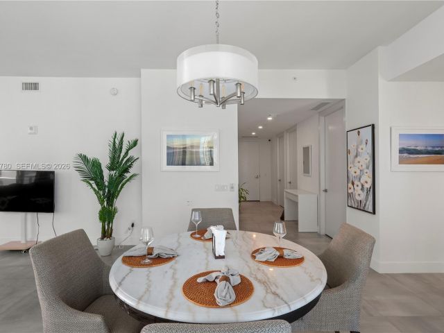 Apartment for rent  Unit #1205 - photo 7507542