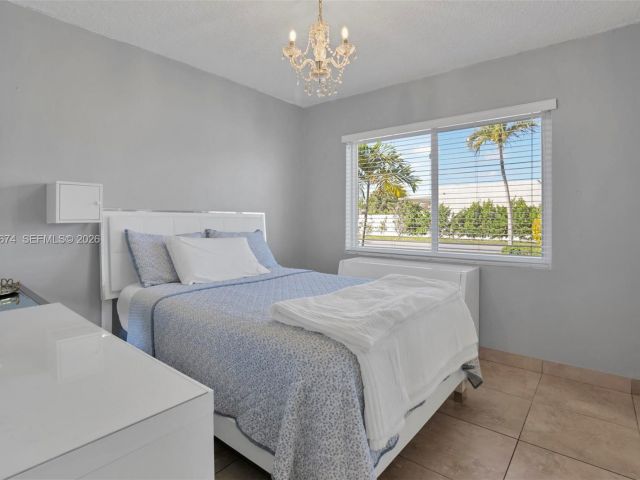 Home for sale at 1901 SW 90th Ave - photo 7449116