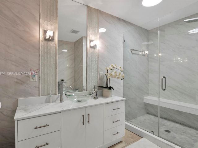 Home for sale at 1901 SW 90th Ave - photo 7449118