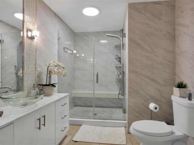 Home for sale at 1901 SW 90th Ave - photo 7449119