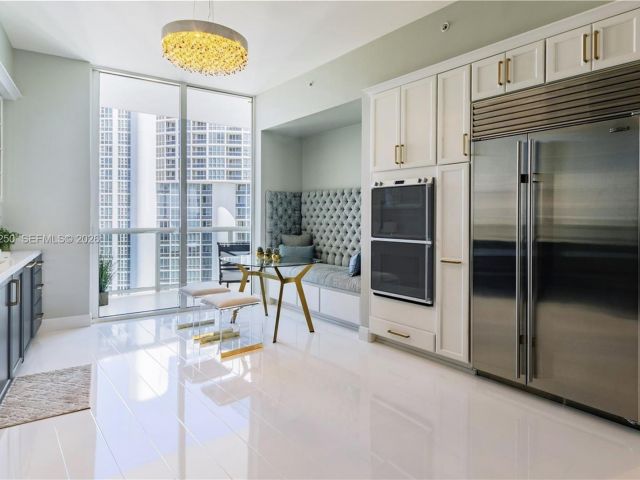 Apartment for rent  Unit #4802 - photo 7495920