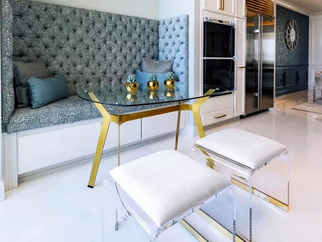 3-bedroom condo for rent in Sunny Isles Beach - 18101 Collins Ave 4802 - MondialRealty