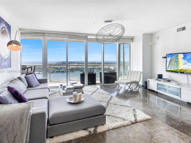 Apartment for rent  Unit #3703 - photo 7446527