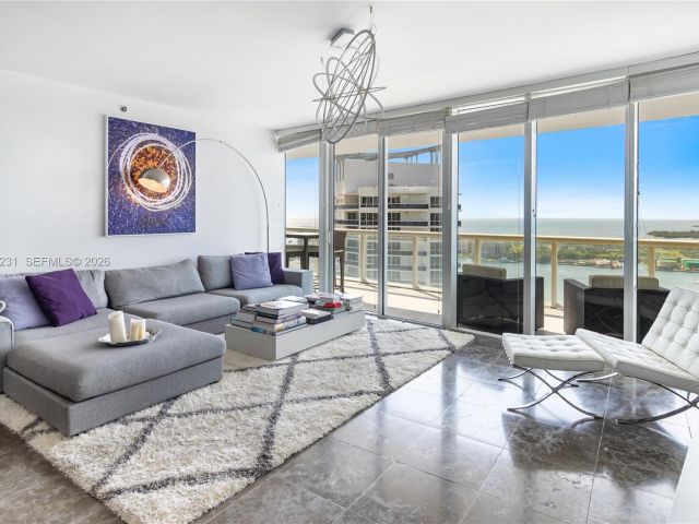 Apartment for rent  Unit #3703 - photo 7446528