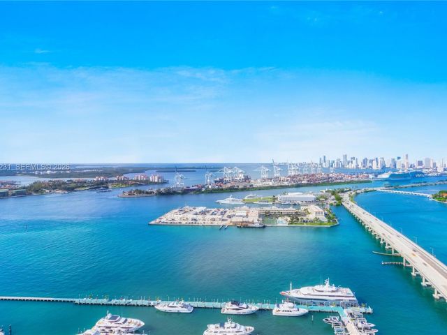 Apartment for rent  Unit #3703 - photo 7446542