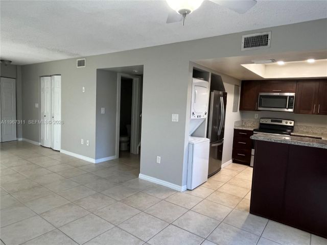 Home for rent at 5150 Lake Loop Rd - photo 7451043