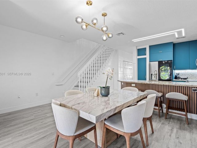 Home for rent at 5725 NW 114th Path 114 - photo 7445816