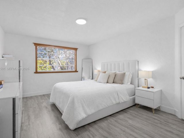 Home for rent at 5725 NW 114th Path 114 - photo 7445819