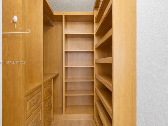 Home for rent at 5725 NW 114th Path 114 - photo 7445821