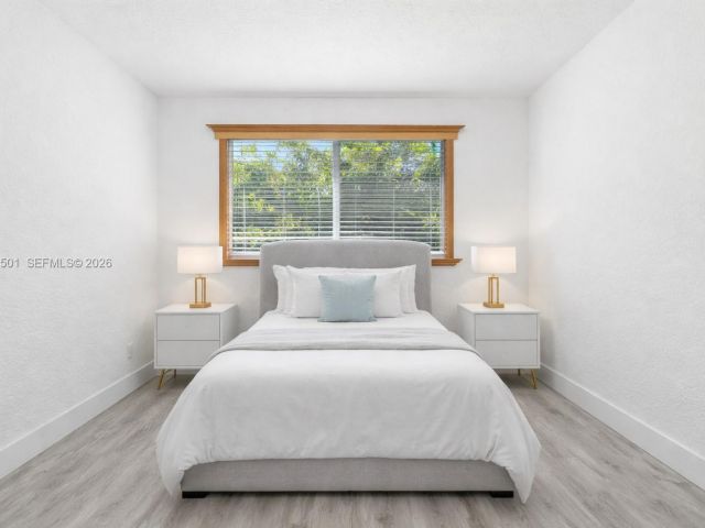 Home for rent at 5725 NW 114th Path 114 - photo 7445824