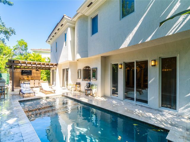 Home for sale at 2752 Brickell Ct - photo 7445580