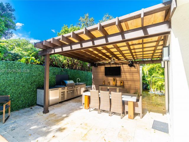 Home for sale at 2752 Brickell Ct - photo 7445589