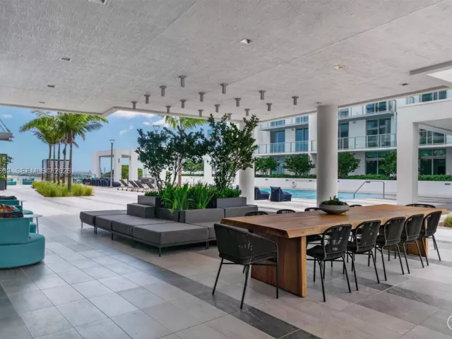 1-bedroom condo for sale in Miami - 3900 Biscayne Blvd S-218 - MondialRealty