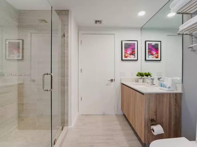 1-bedroom condo for sale in Miami - 3900 Biscayne Blvd S-218 - MondialRealty