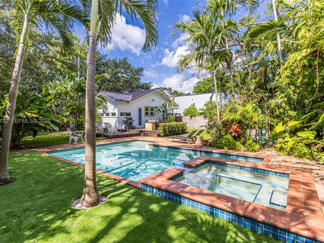 Home for rent at 665 NE 120th St - photo 7483905