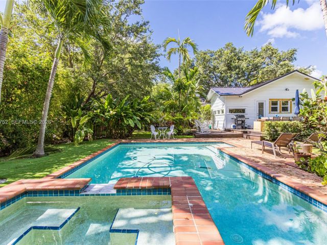 Home for rent at 665 NE 120th St - photo 7483921