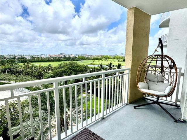 1-bedroom condo for sale in Hallandale Beach - 1745 E Hallandale Beach Blvd 501W - MondialRealty