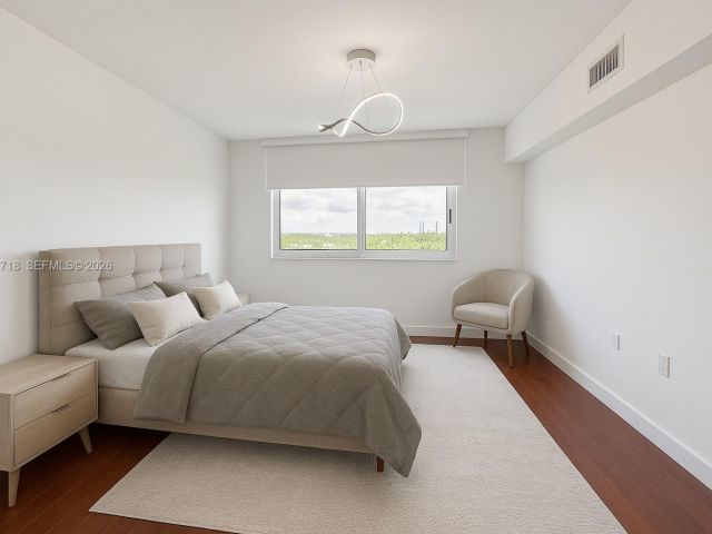 1-bedroom condo for sale in Hallandale Beach - 1745 E Hallandale Beach Blvd 501W - MondialRealty