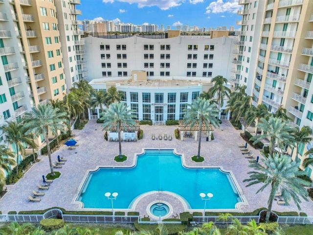 1-bedroom condo for sale in Hallandale Beach - 1745 E Hallandale Beach Blvd 501W - MondialRealty